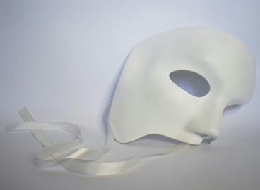 Authenticity Essence: Choosing Our Own Rhythm in a World of Expectations