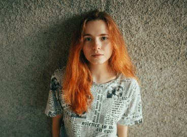 Scrolling Makes Us Feel Nothing Anymore