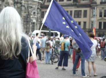 Virtual Riches, Real Losses: Is the DSA Failing to Stop Europe’s Wave of Financial Scams?