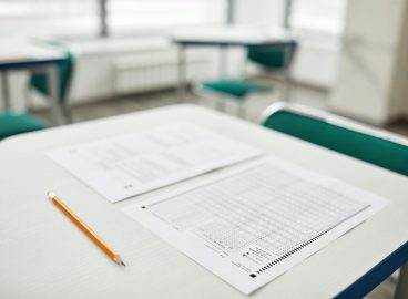 Native language at the graduation exam:  From the romanian essay to french philosophy